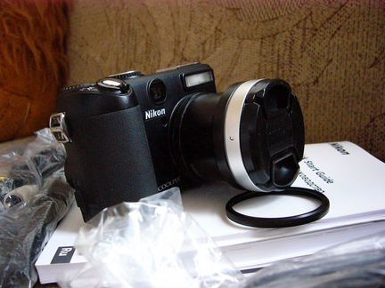 Минизеркалка Nikon p5100