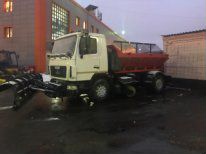 Водитель и механизатор коммунальной техники