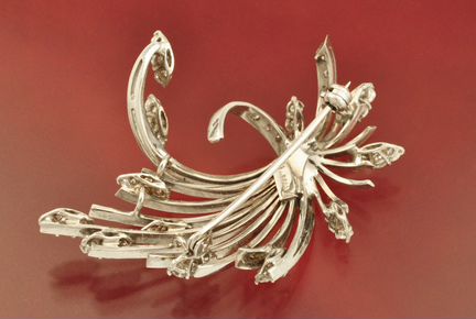 Брошь золото 750 пробы бриллианты