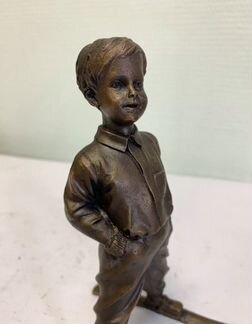 Фигурка бронзовая 