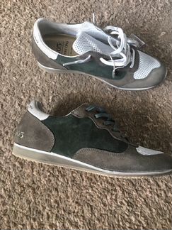 Кроссовки кожа