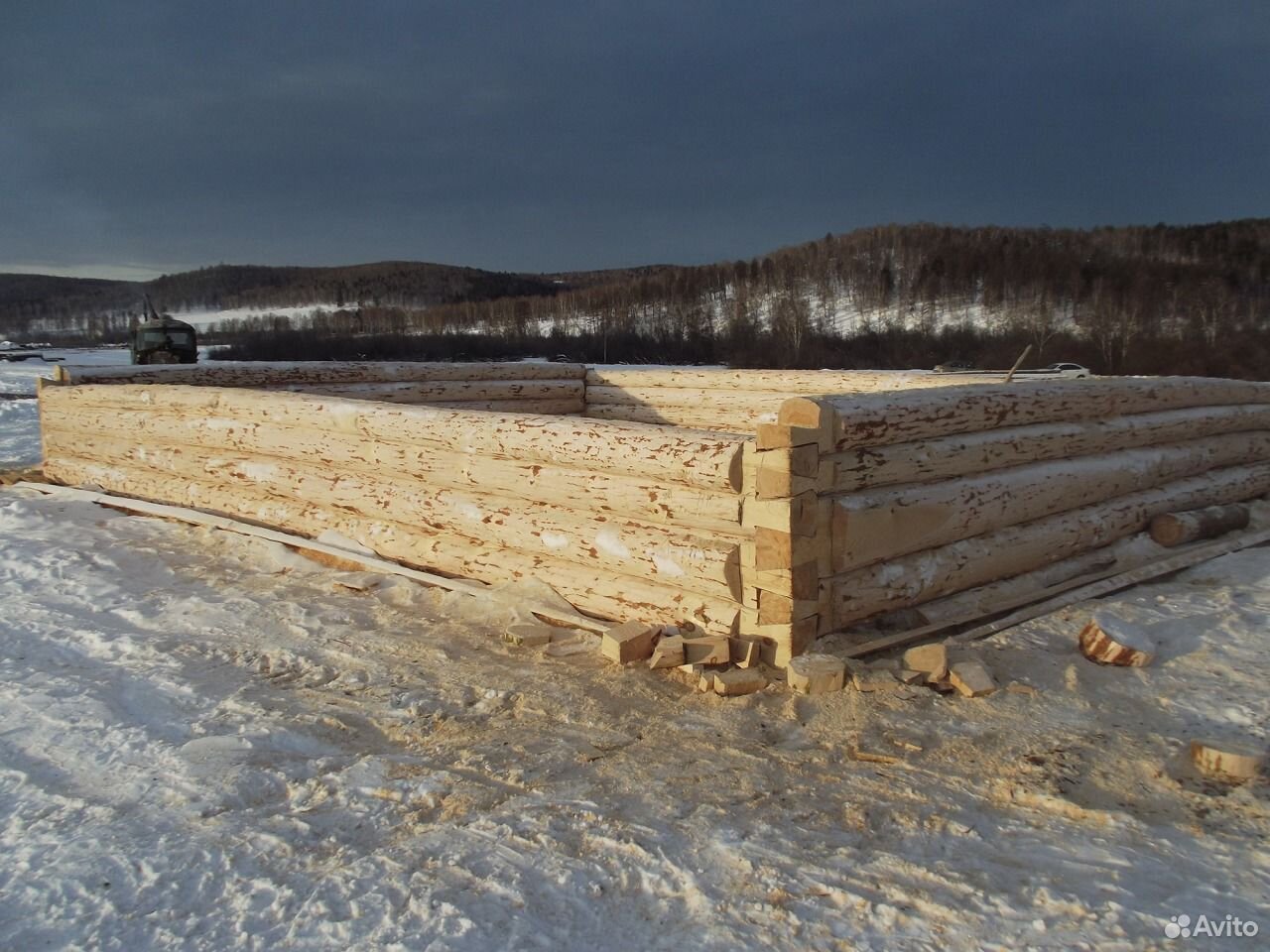 Челябинск бревна. Сруб из сосны кело.