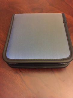 Defender Кейс для компакт дисков в машину