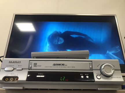 Видеомагнитофон samsung