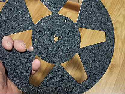 Катушка 22 см для магнитофона. Катушки 22 для магнитофона. Насадка для удаления заусенцев с внешней фаски. Наб адаптеры для катушечного магнитофона. Катушки для магнитофона алюминиевые.