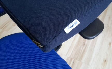 Ортопедическая подушка Tempur на спинку сиденья