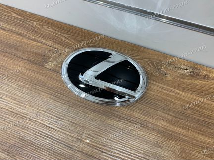 Эмблема решетки Lexus ES, IS, GS, RX, LS Новая