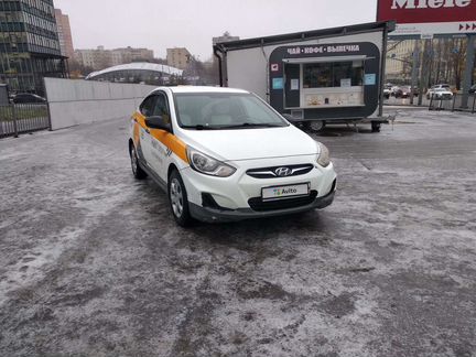 Hyundai Solaris 1.6 AT, 2013, 412 448 км