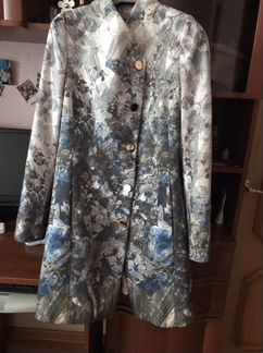 Пальто демисезонное