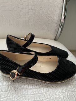 Туфли для девочки 34 размер новые