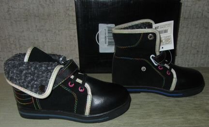 Ботинки новые для девочки, размер 29