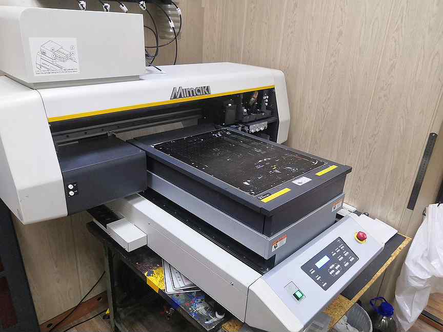 Принтеры новосибирск. УФ принтер Мимаки а3. Mimaki 3042 FX. Mimaki UF 3042 габариты. УФ принтер а3 размер основания.