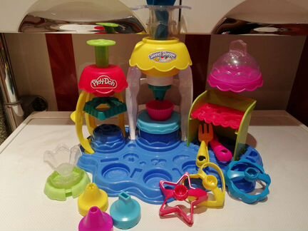Play Doh фабрика пирожных