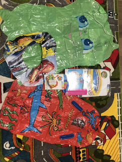 Матрасы, круги для купания