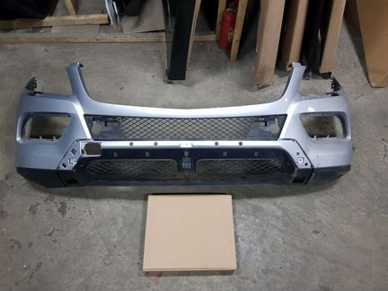 Бампер передний Mercedes ML166