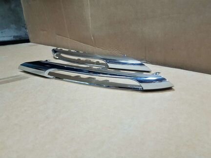 Рамка противотуманной фары Mercedes W212