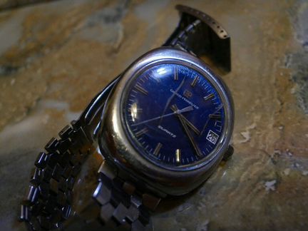 Первые кварцевые часы Gerard Perregaux 1970г