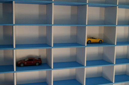 Полка для машинок 