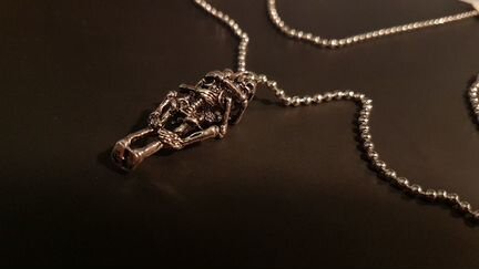 Кулон скелеты, идеально для Halloween