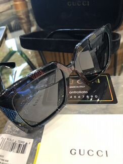 Очки солнцезащитные gucci