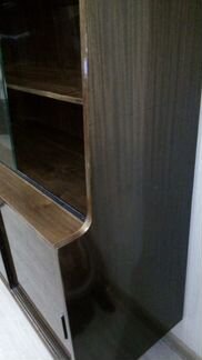 Книжный шкаф