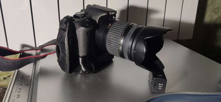 Зеркальный фотоаппарат Canon 650d
