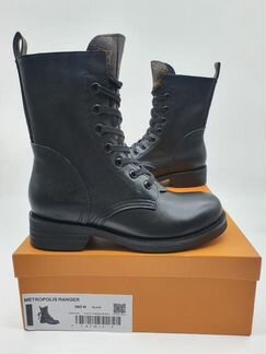 Ботинки зимниеLouis Vuitton