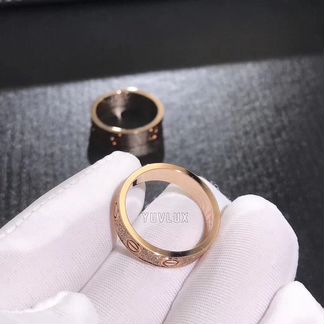 Золотое кольцо Cartier Love с бриллиантами 0.31 ct