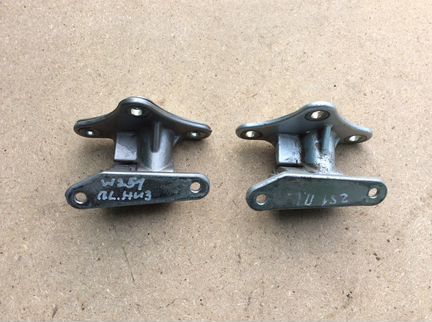 Петля двери передней левой Mercedes w164 W251 ML