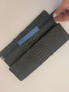 Клатч из кожи питона