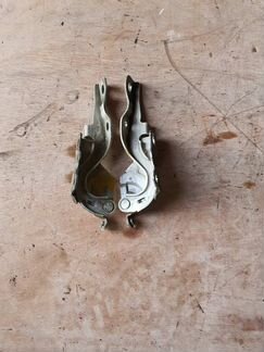 Петля капота Хендай Гранд Старекс