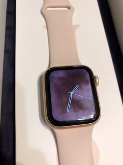 Apple watch 4 40mm Розовое золото Полный комплект