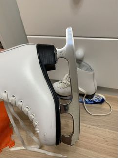 Фигурные коньки Graf Arosa 30 р