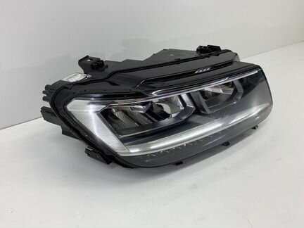 Фара правая RH LED Volkswagen Tiguan 2