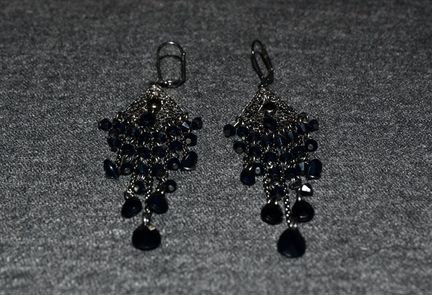 Серьги чёрные с подвесками (10 см, новые)