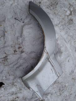 Suzuki Jimny накладка заднего R крыла