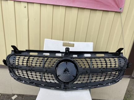 Решётка радиатора на Мерседес w-212