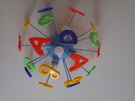 Светильник для детской комнаты