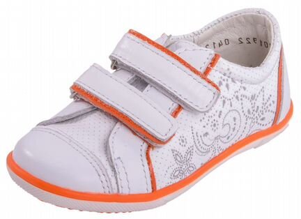 Новые кроссовки Котофей д/д 26 размер