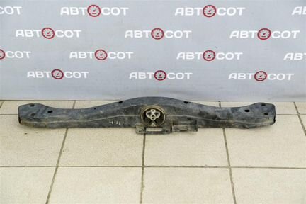 Траверса АКПП Audi Q7 2012)