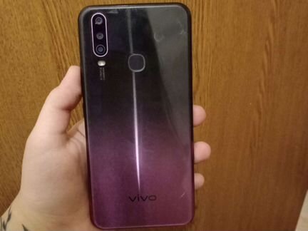 Телефон vivo y17