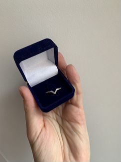 Кольцо серебро камни