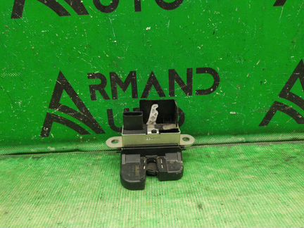 Замок багажника Skoda Yeti 2009