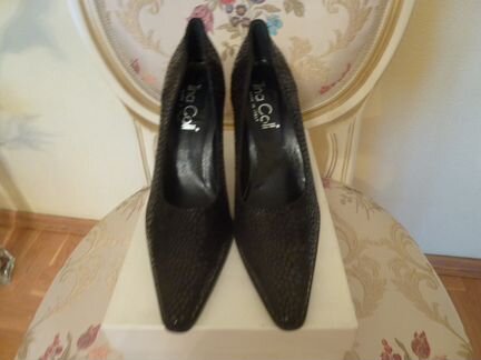 Туфли женские разные, новые - Италия, Германия