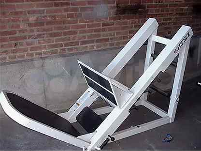 Leg Press Cybex