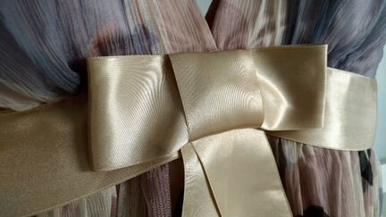 Платье с бантом, размер S