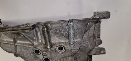 Крышка двигателя передняя Mazda 3 (BK) 2002-2009