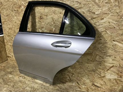 Дверь задняя левая Mercedes W204 C204 204 цв.775U