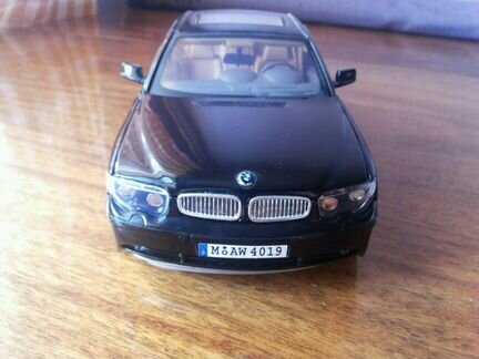 Модель автомобиля BMW 745i e65