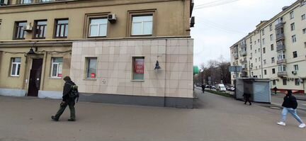 182 м² возле метро на Ленинградке. Можем поделить